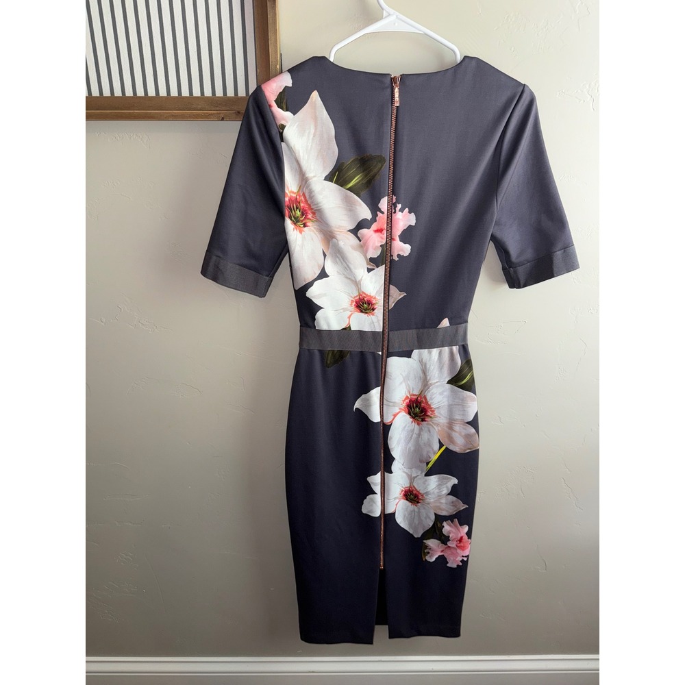 Ted Baker London Bisslee Floral Sheath Dress Gray Rose Gold Zip Size 1 US 4 - Picture 5 of 9
